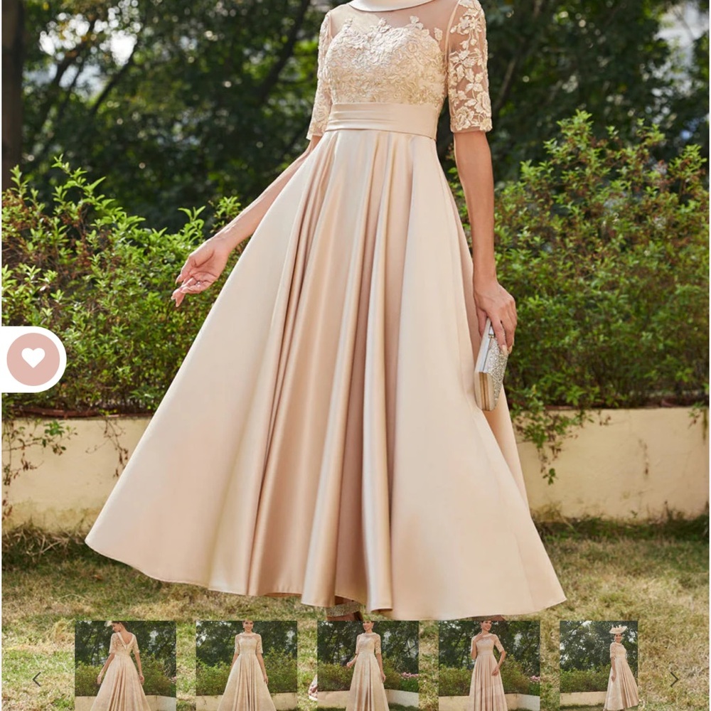 Elegant Cream Lace Evening Gown